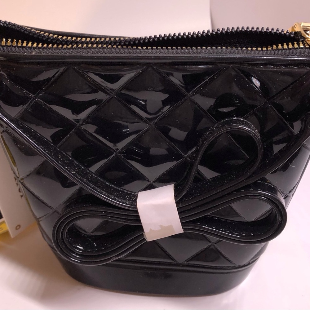 LeMeil Black quilted vegan leather bucket/crossbody Bag. Pearl Handle. - Picture 5 of 11